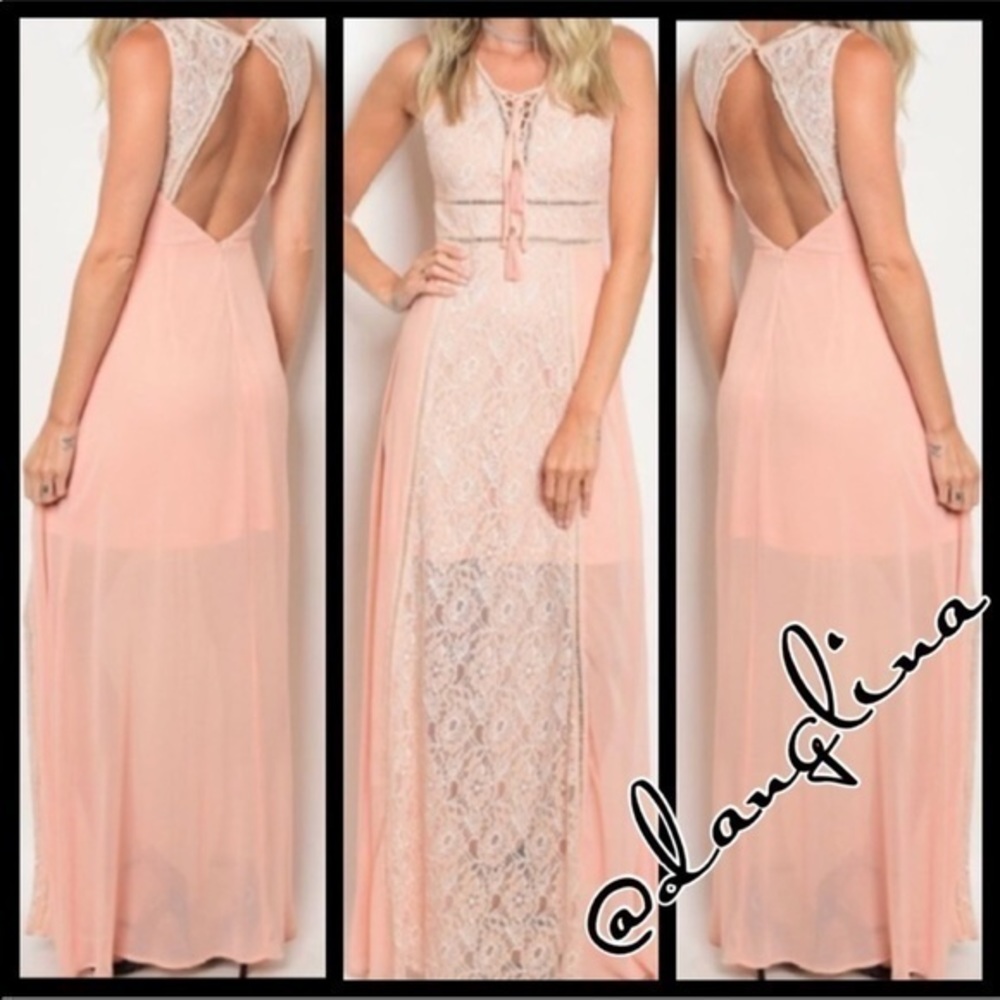 ❣️ Sale was $65 down sizing ❣️ Gorgeous floral maxi dress